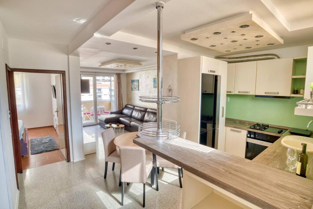 Cozy Nest Apartment- Central And Seaboard With Elevator Kotor Exterior foto