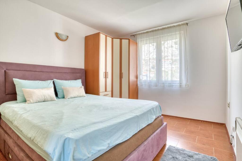 Cozy Nest Apartment- Central And Seaboard With Elevator Kotor Exterior foto